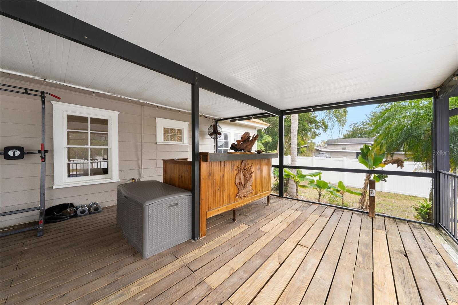 COVE CAY - Residential