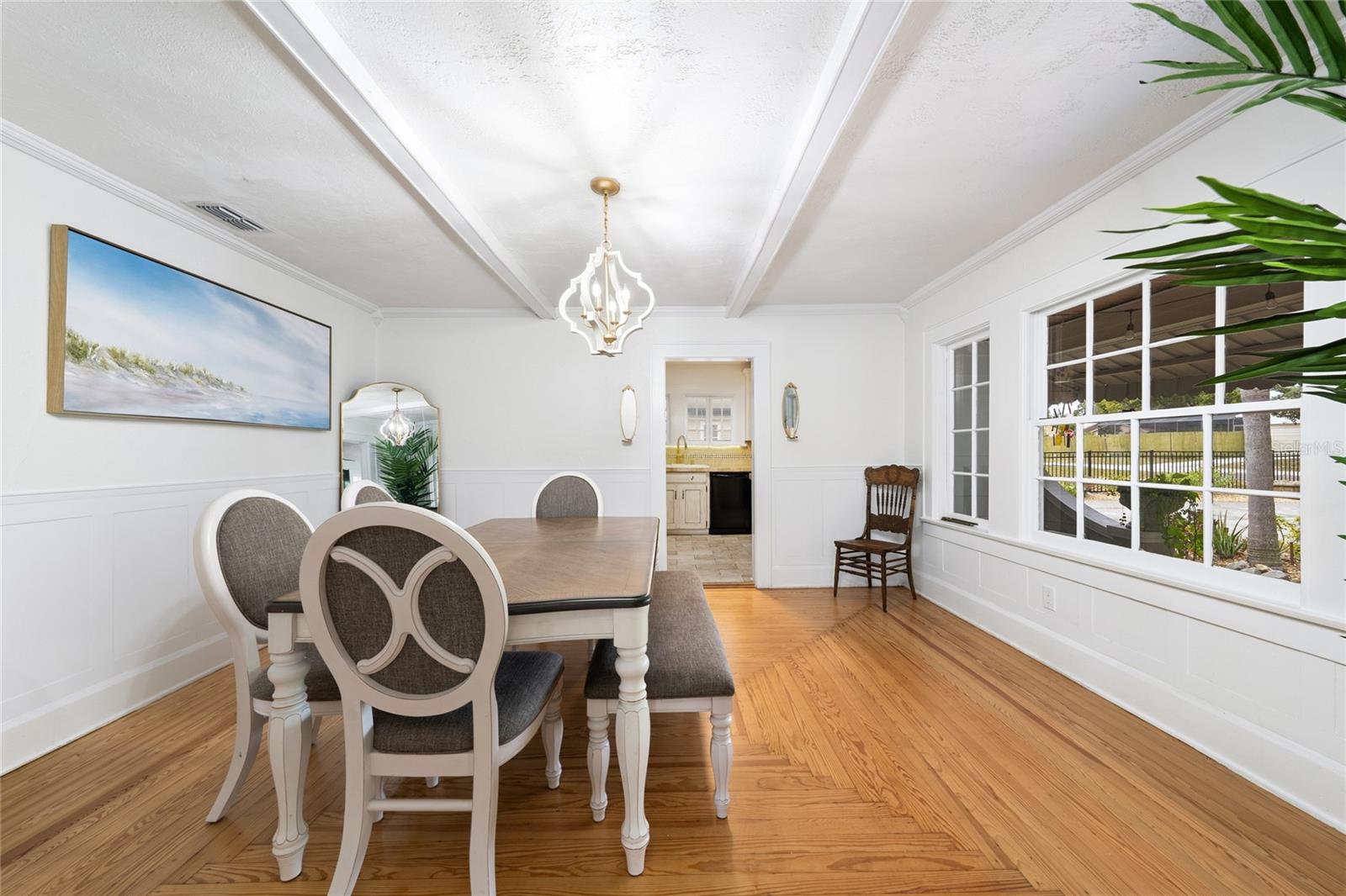 COVE CAY - Residential