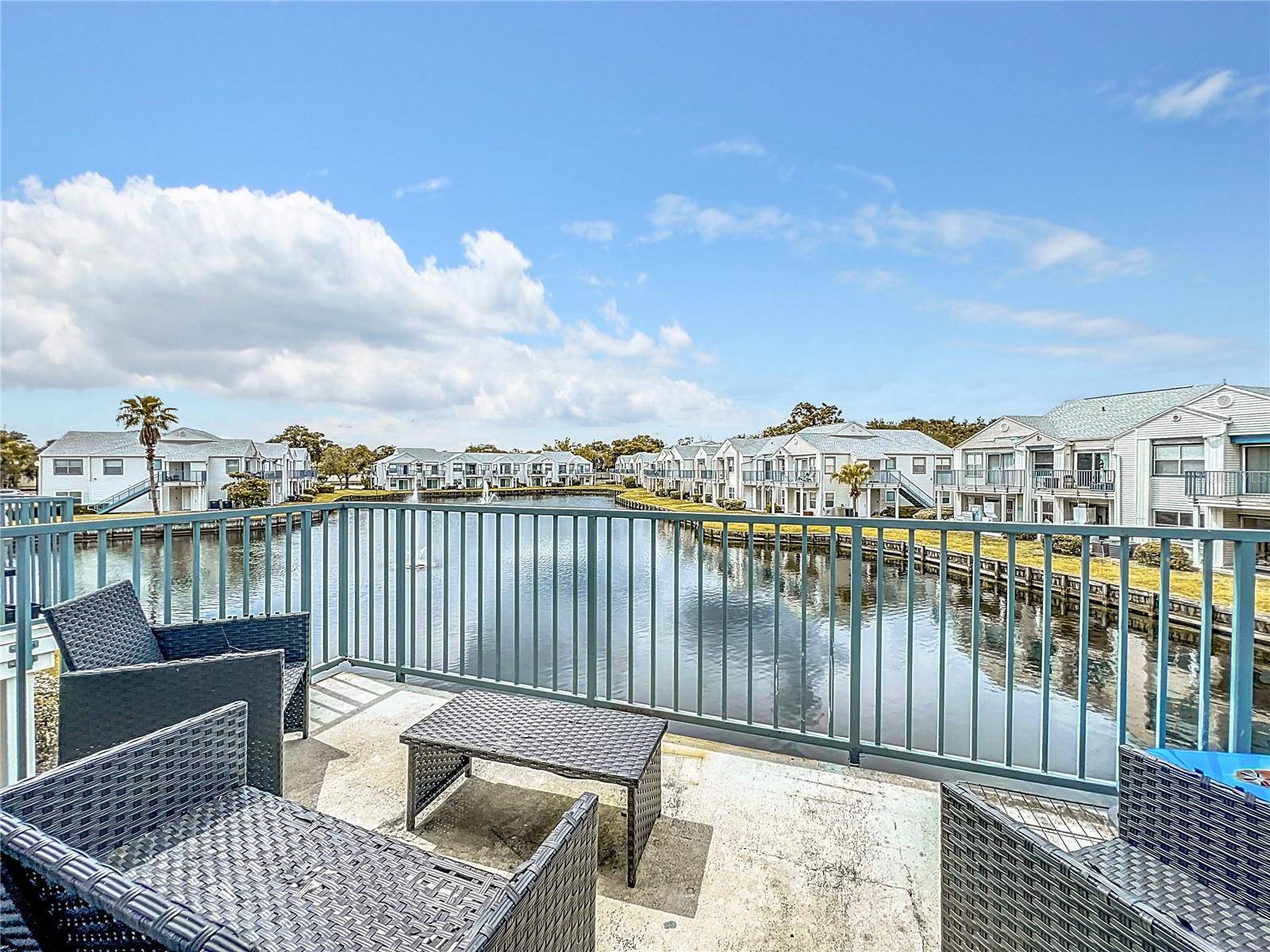 DOCKSIDE CONDO - Residential