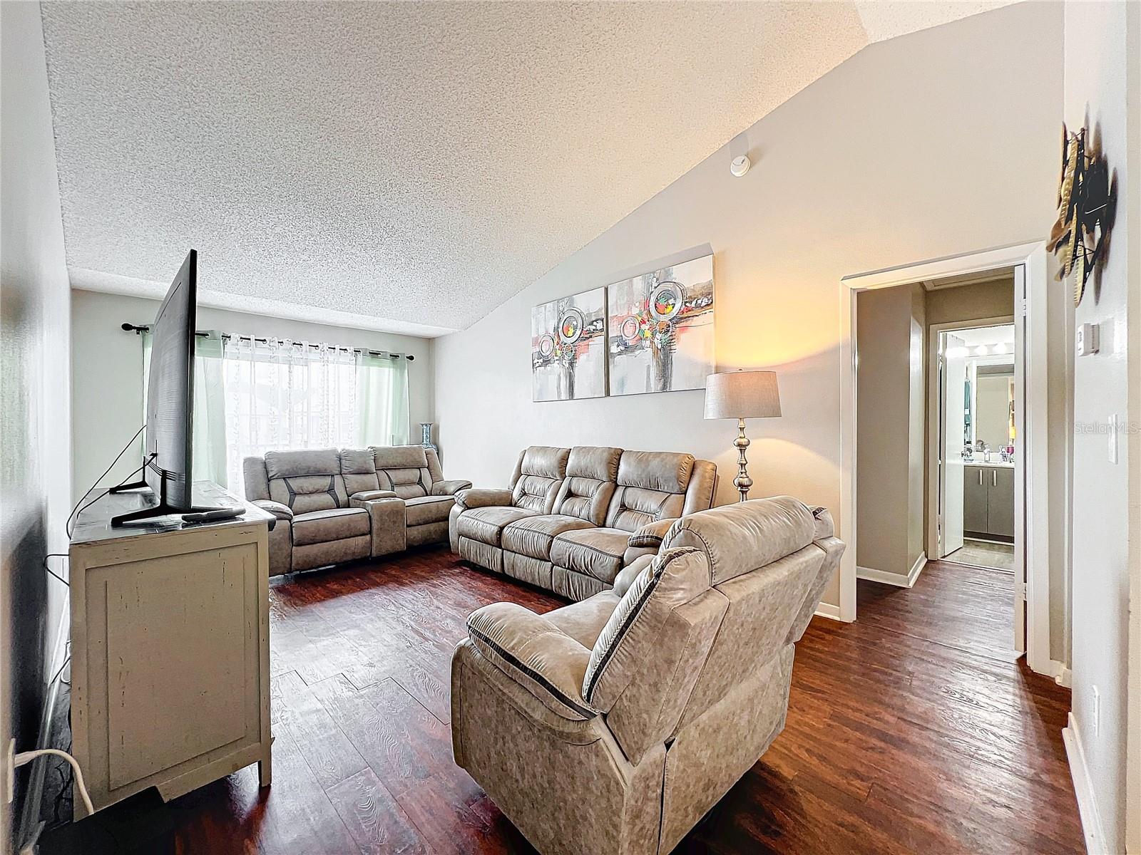 DOCKSIDE CONDO - Residential