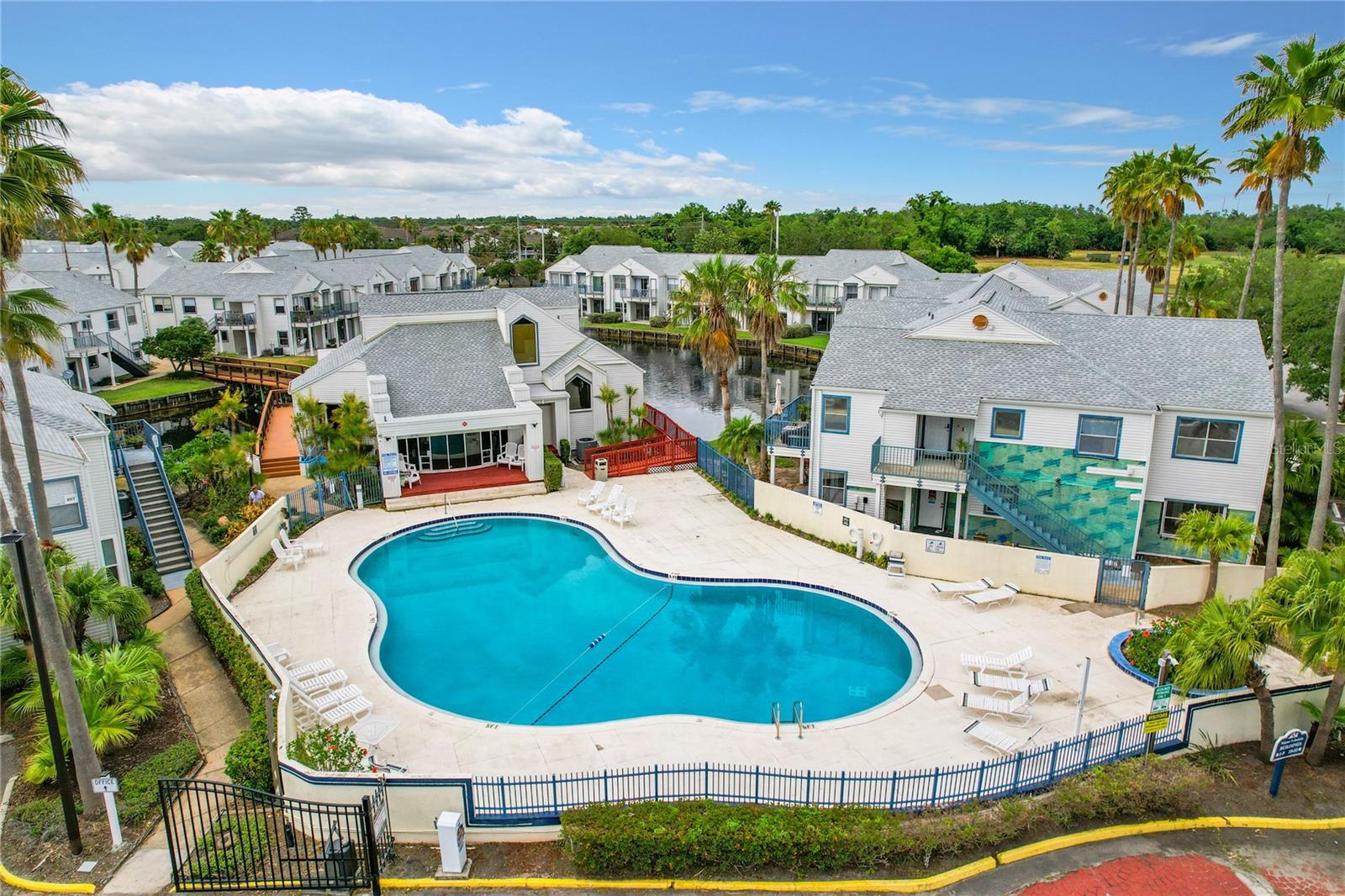DOCKSIDE CONDO - Residential