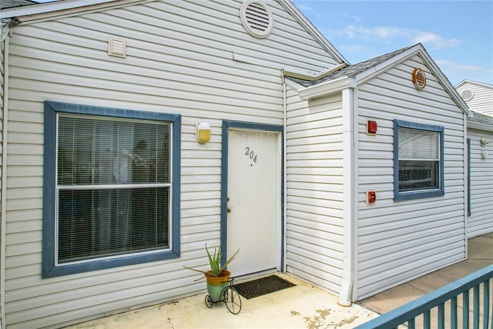 DOCKSIDE CONDO - Residential