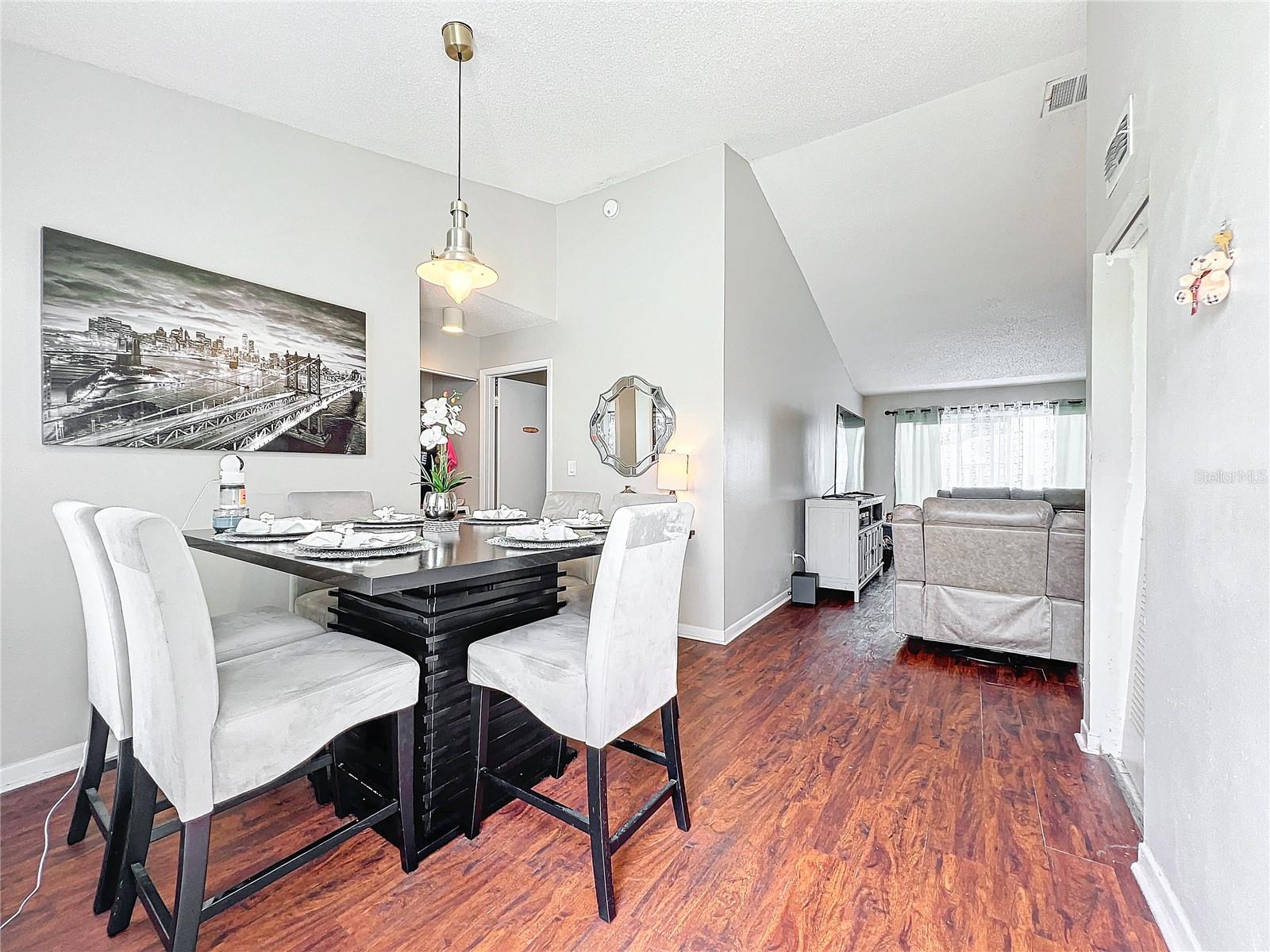 DOCKSIDE CONDO - Residential