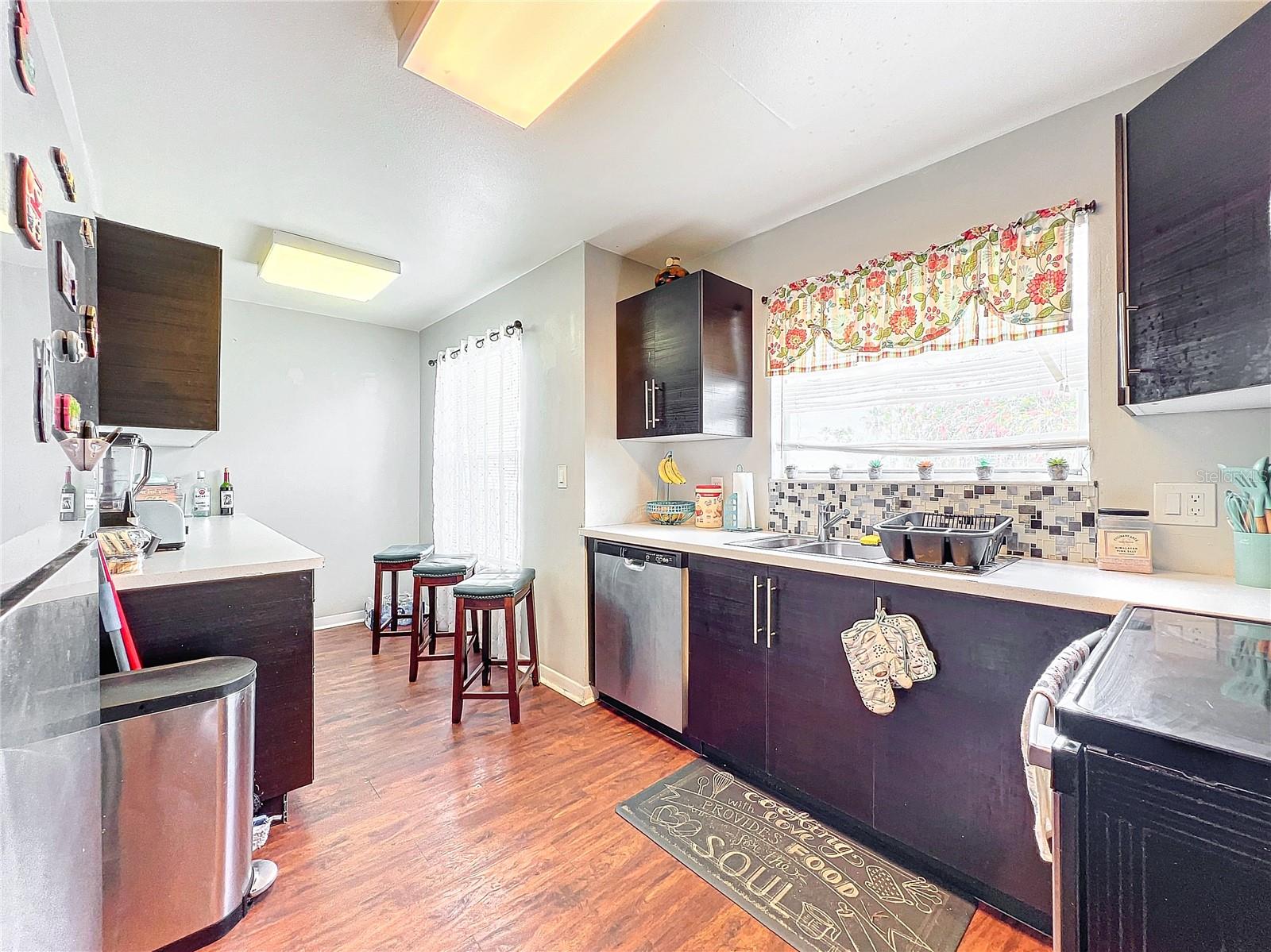 DOCKSIDE CONDO - Residential