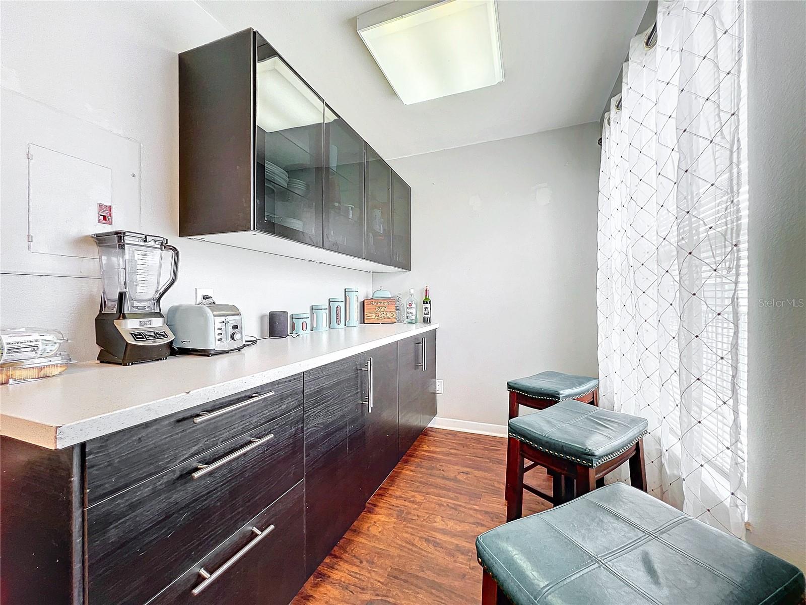 DOCKSIDE CONDO - Residential