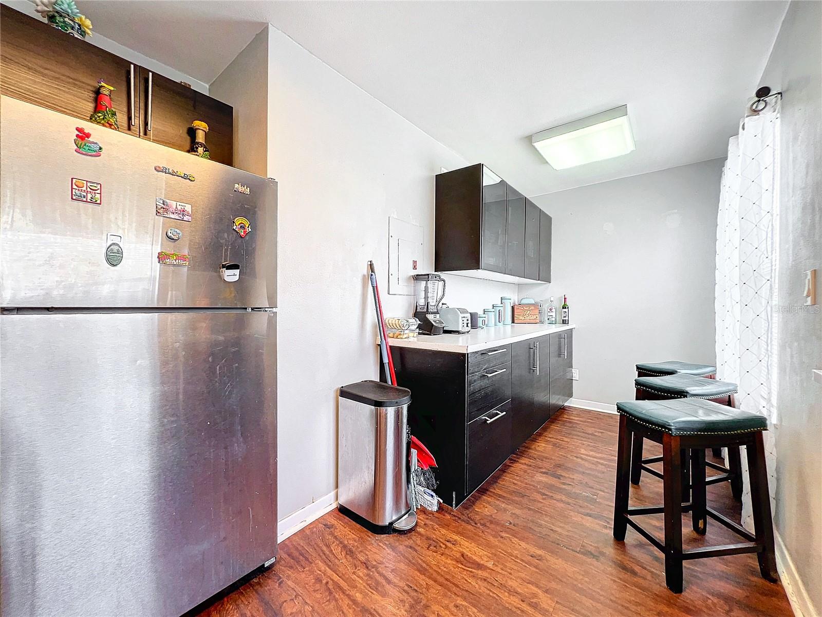 DOCKSIDE CONDO - Residential