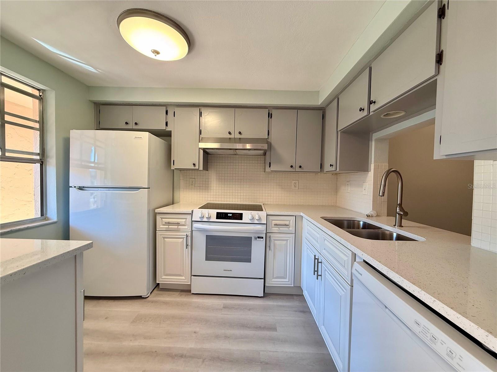 GARDENS OF BEACON SQUARE - Residential