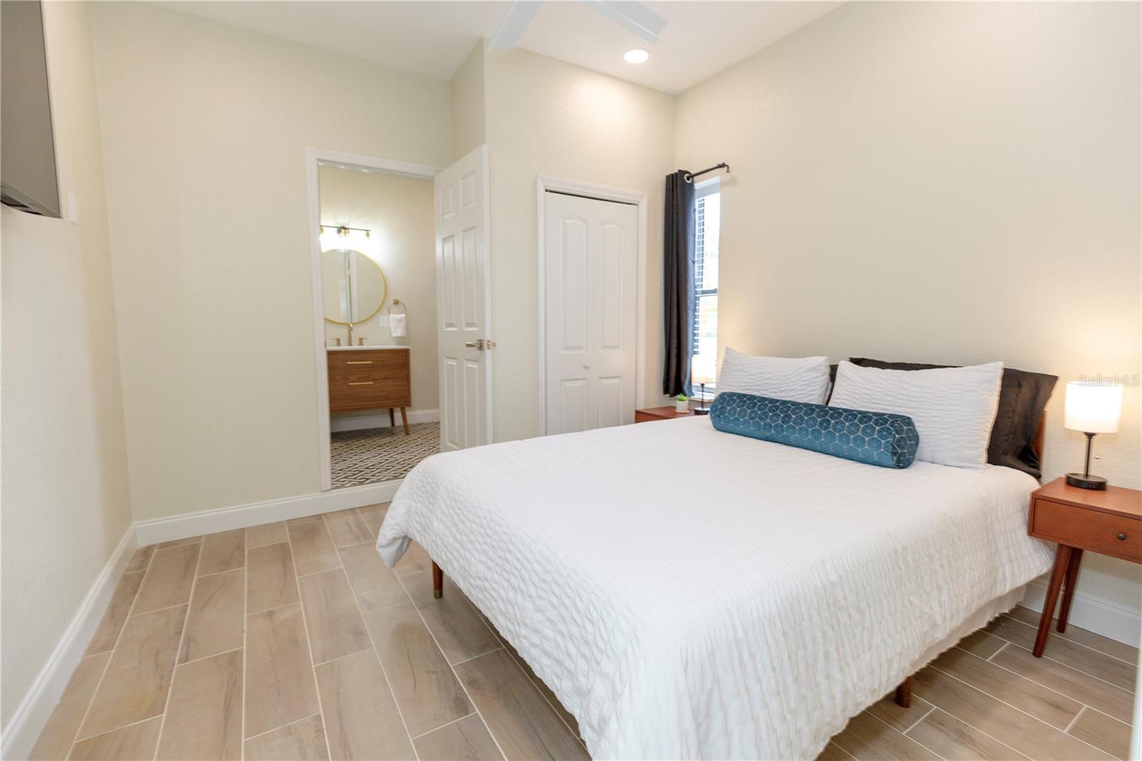 REUER SUB - Residential