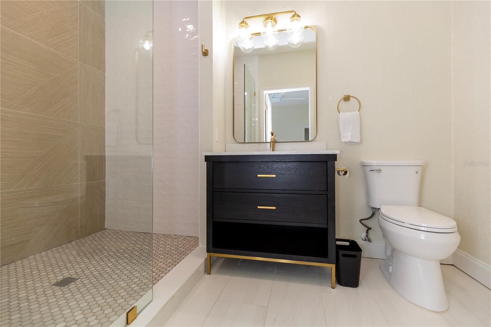 REUER SUB - Residential