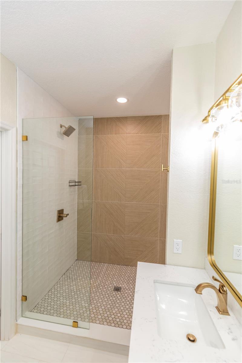 REUER SUB - Residential