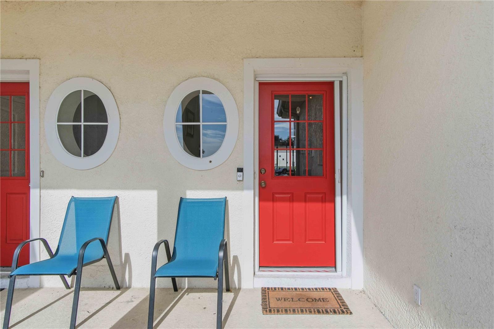 TOWNS AT LAKESIDE - Residential