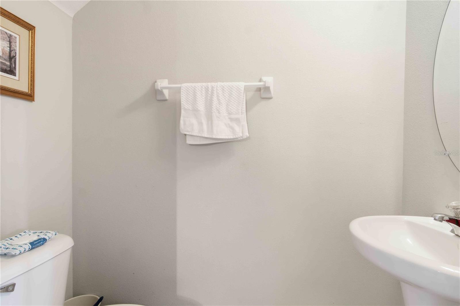 TOWNS AT LAKESIDE - Residential