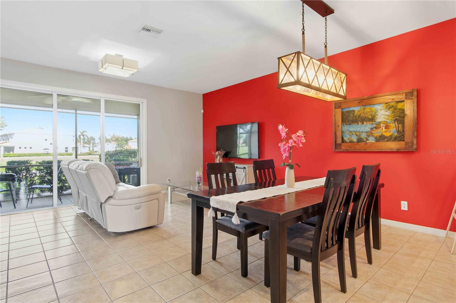 TOWNS AT LAKESIDE - Residential