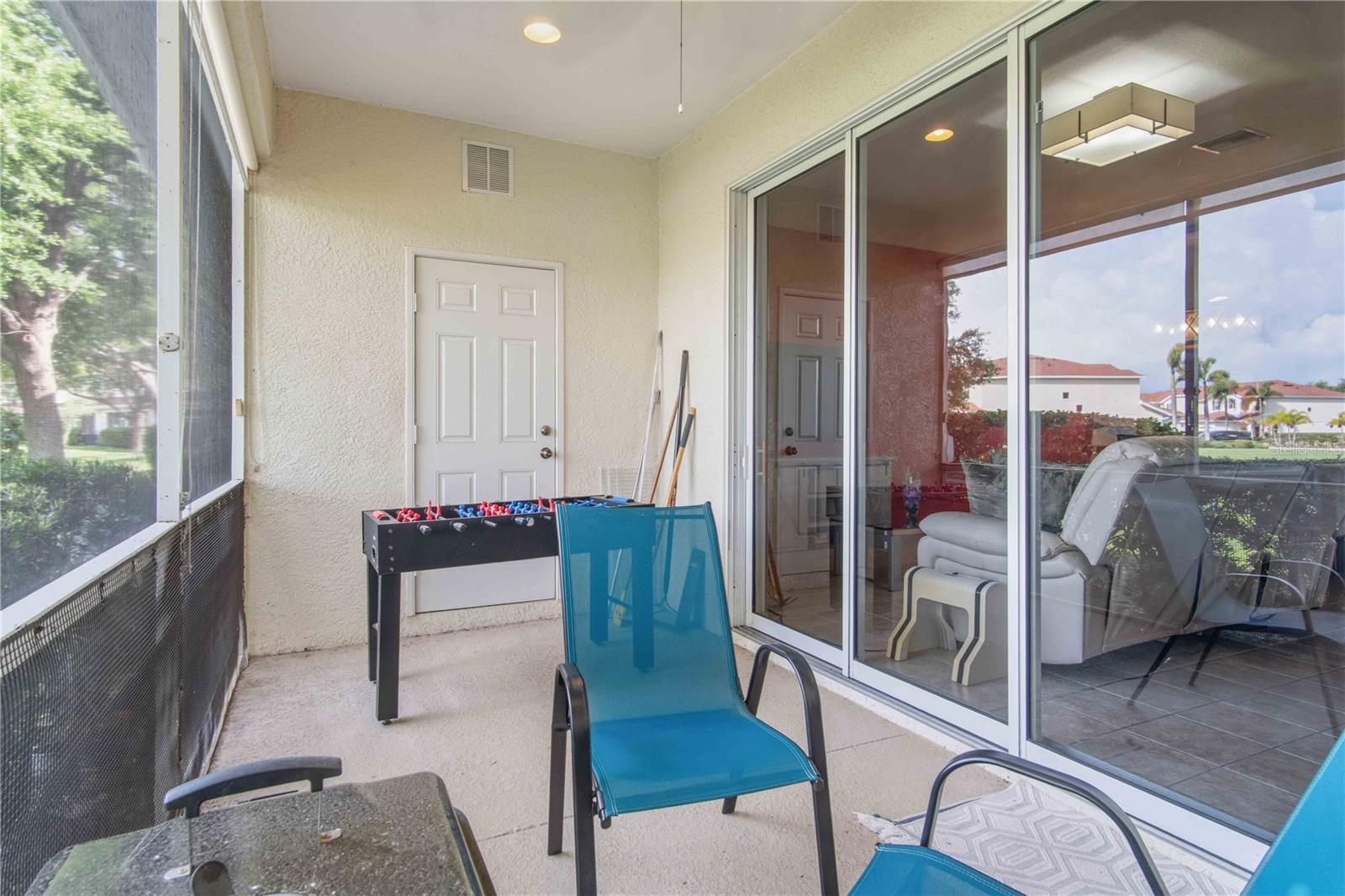 TOWNS AT LAKESIDE - Residential