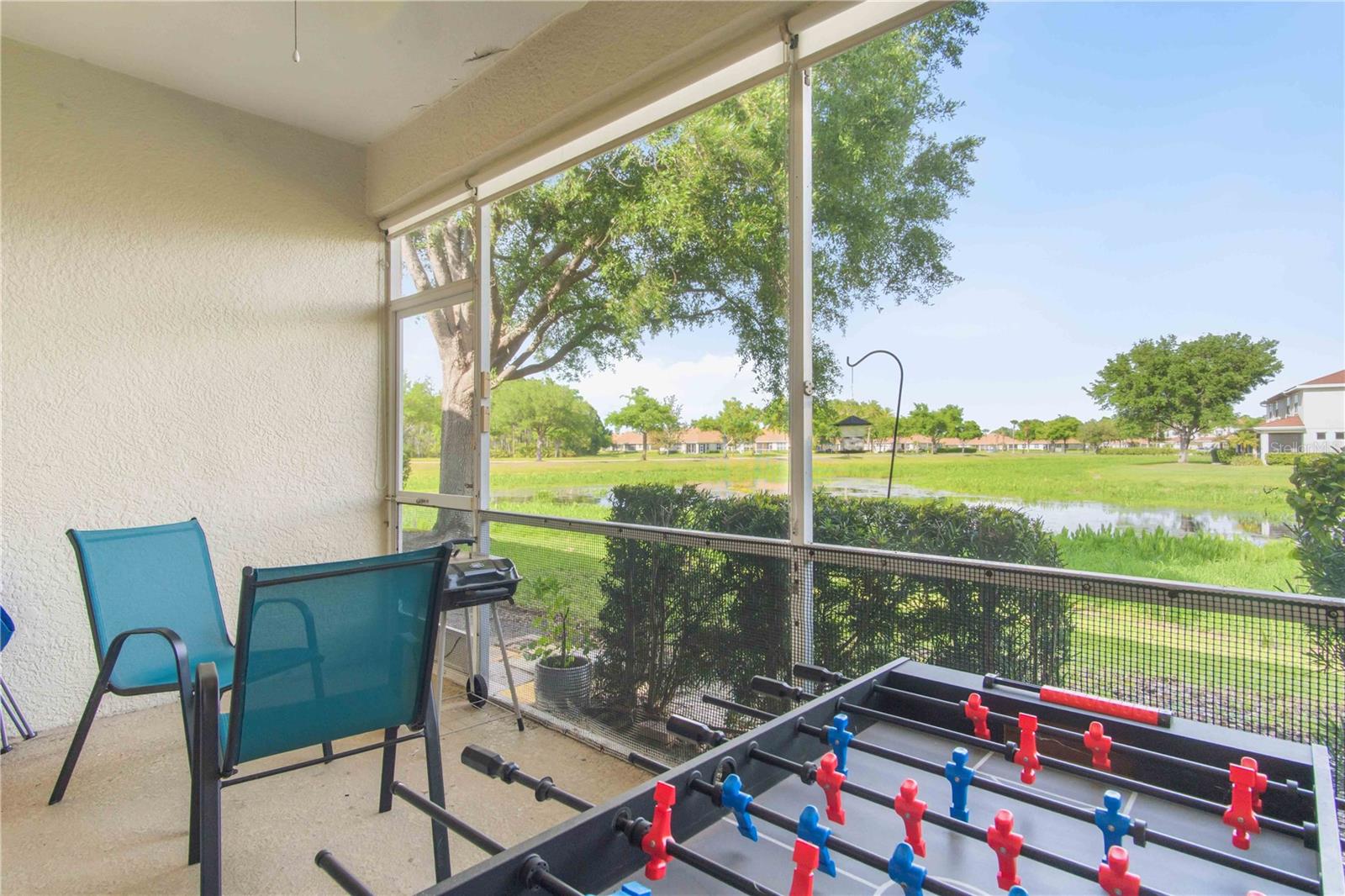 TOWNS AT LAKESIDE - Residential