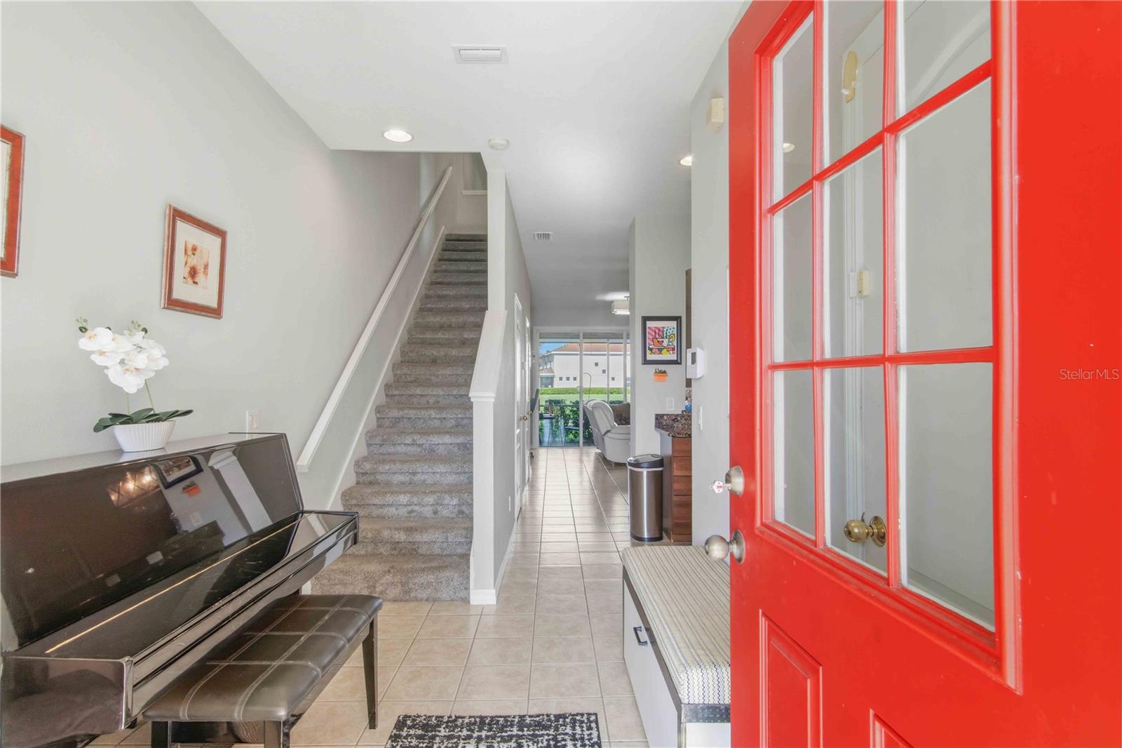 TOWNS AT LAKESIDE - Residential