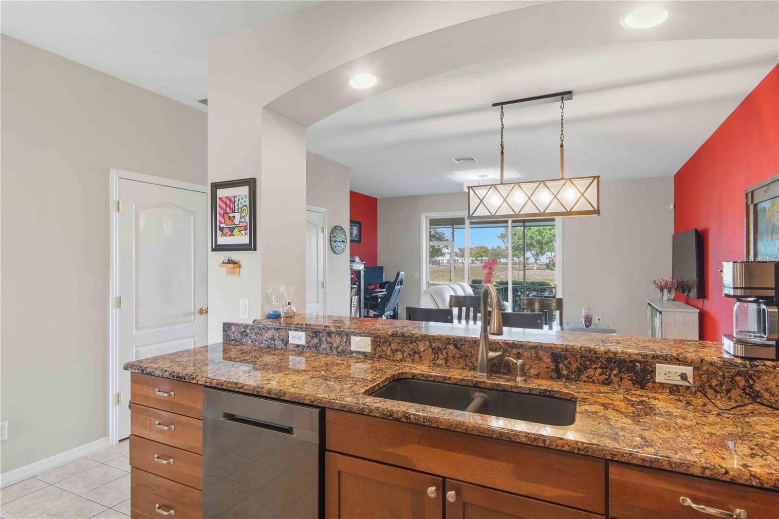 TOWNS AT LAKESIDE - Residential