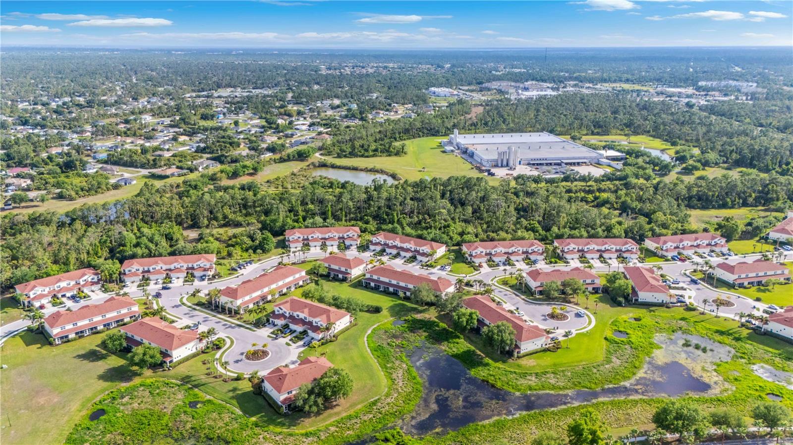 TOWNS AT LAKESIDE - Residential