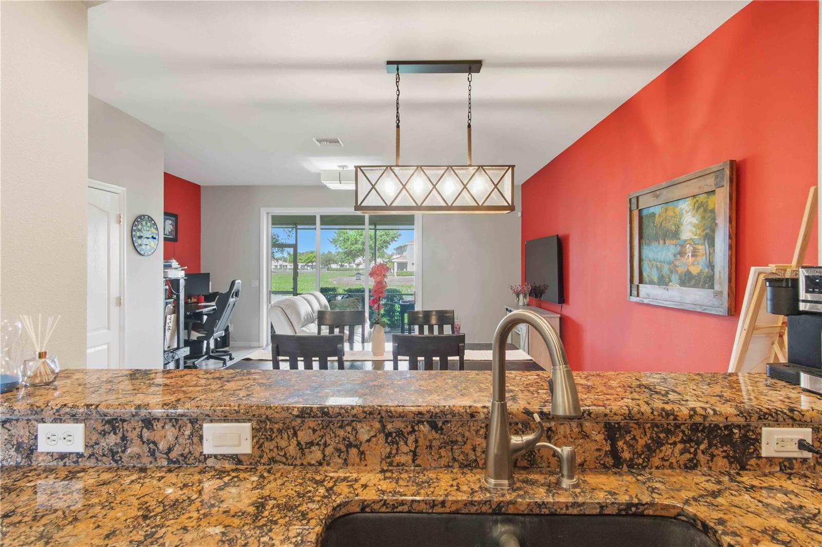 TOWNS AT LAKESIDE - Residential