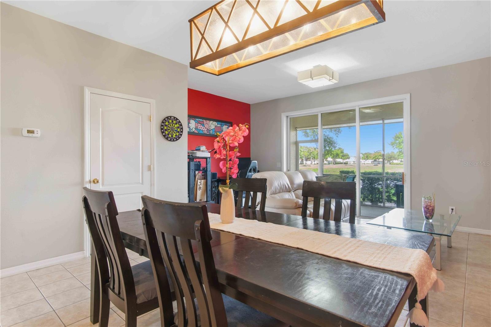 TOWNS AT LAKESIDE - Residential