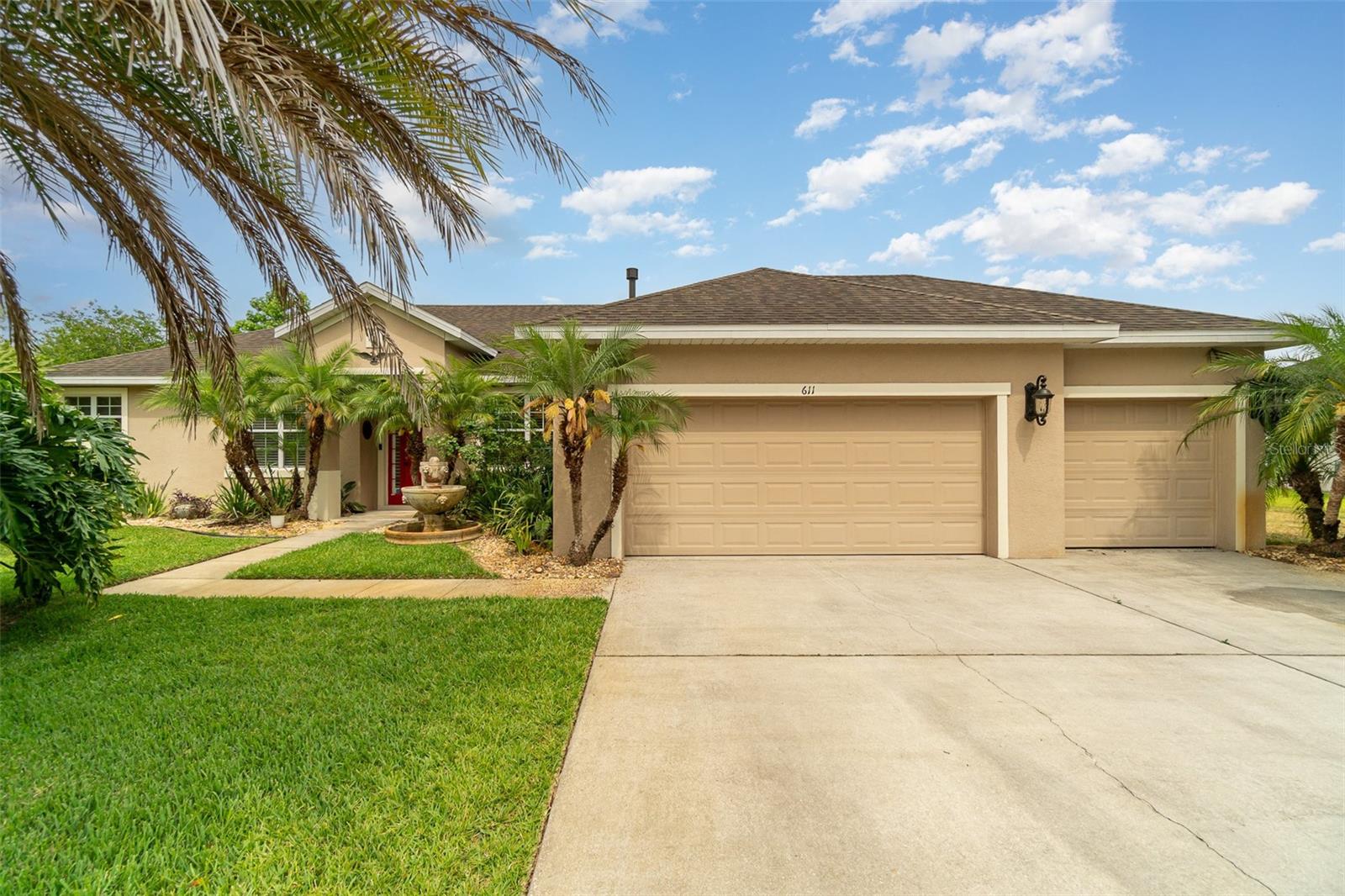 611 CURLY FERN LANE