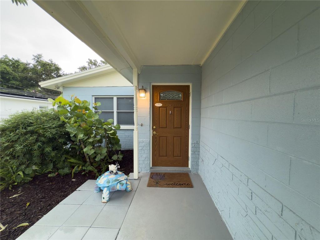 Photo of 1218 Freemont Street S, Gulfport, FL 33707 (MLS # TB8407592)