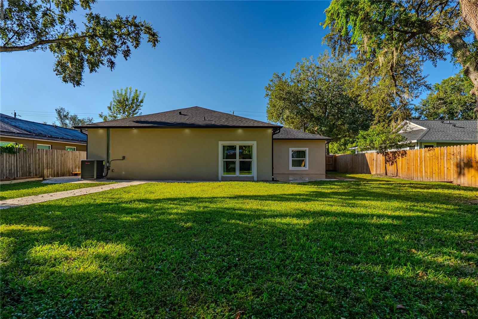 W E HAMNERS FOREST ACRES - Residential