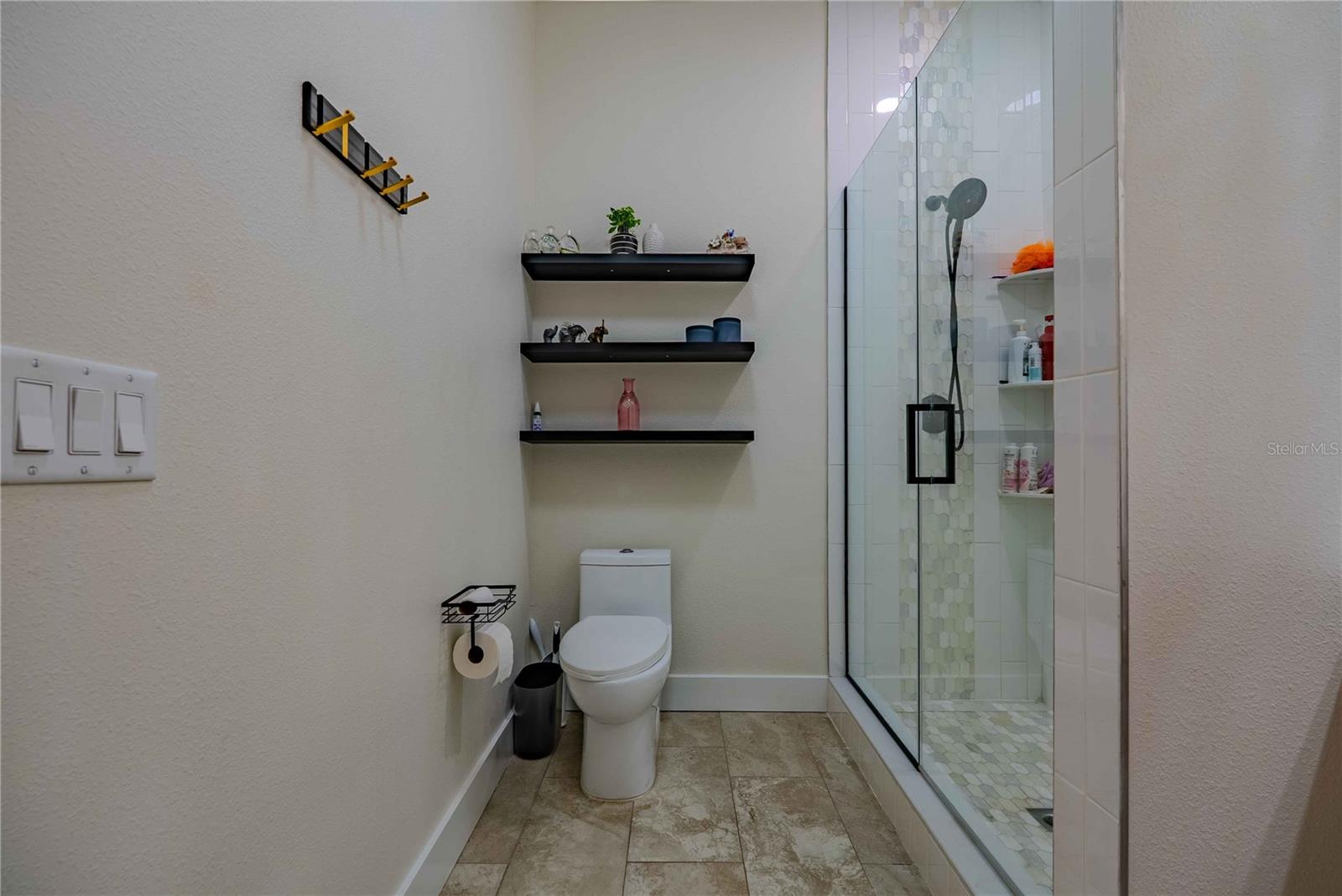 W E HAMNERS FOREST ACRES - Residential