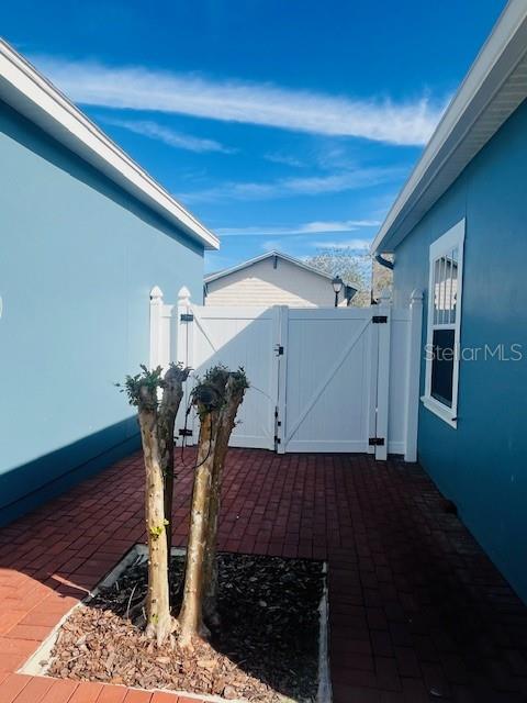 CELEBRATION ROSEVILLE CORNER REPL 1 - Residential Lease