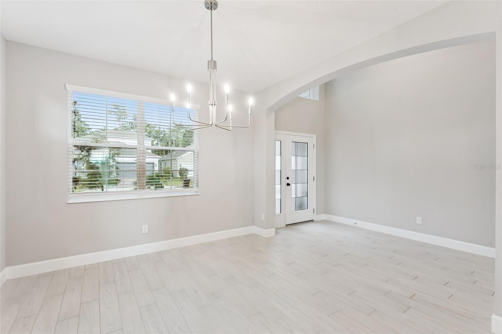 5054 SHADY PINES DRIVE