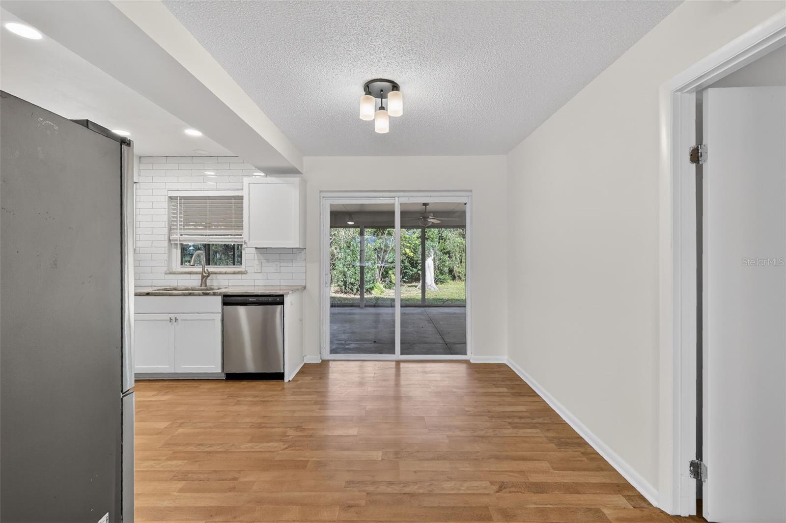 MOUNT DORA GULLERS HOMESTEAD - Residential Lease