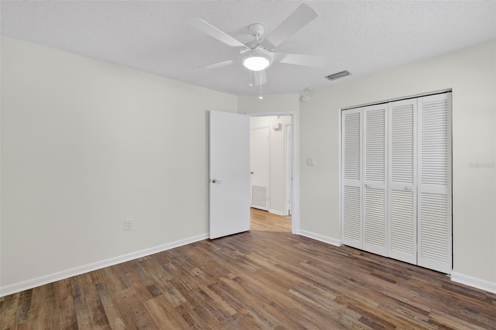 MOUNT DORA GULLERS HOMESTEAD - Residential Lease