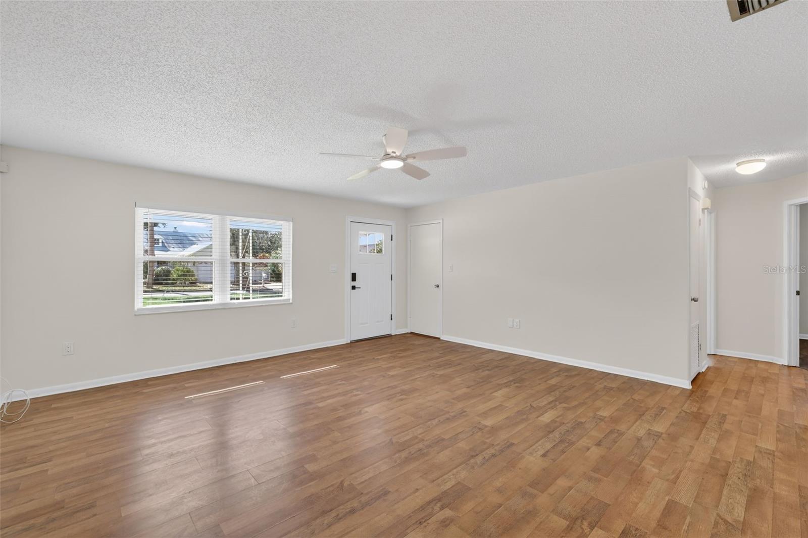 MOUNT DORA GULLERS HOMESTEAD - Residential Lease