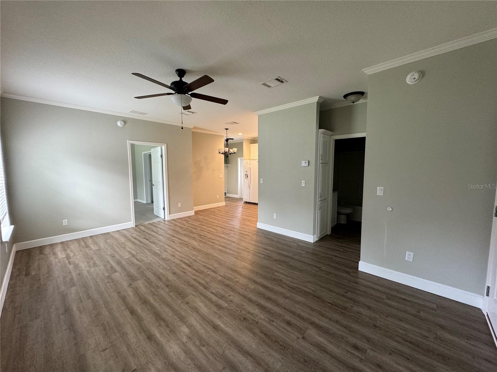 HOOD MANOR ESTATES - Residential Lease