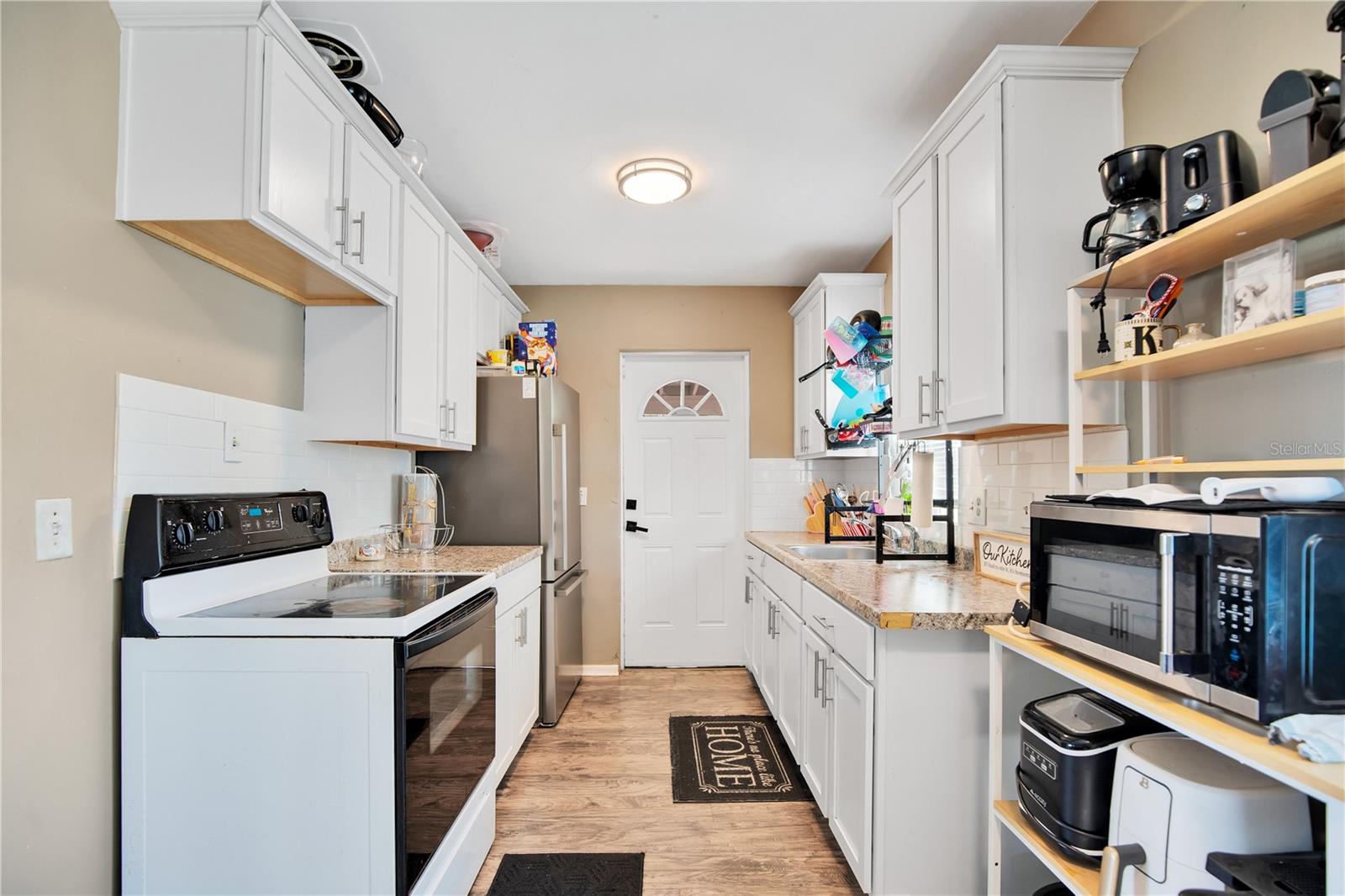 LAKE LAWNE SHORES ADD 01 - Residential