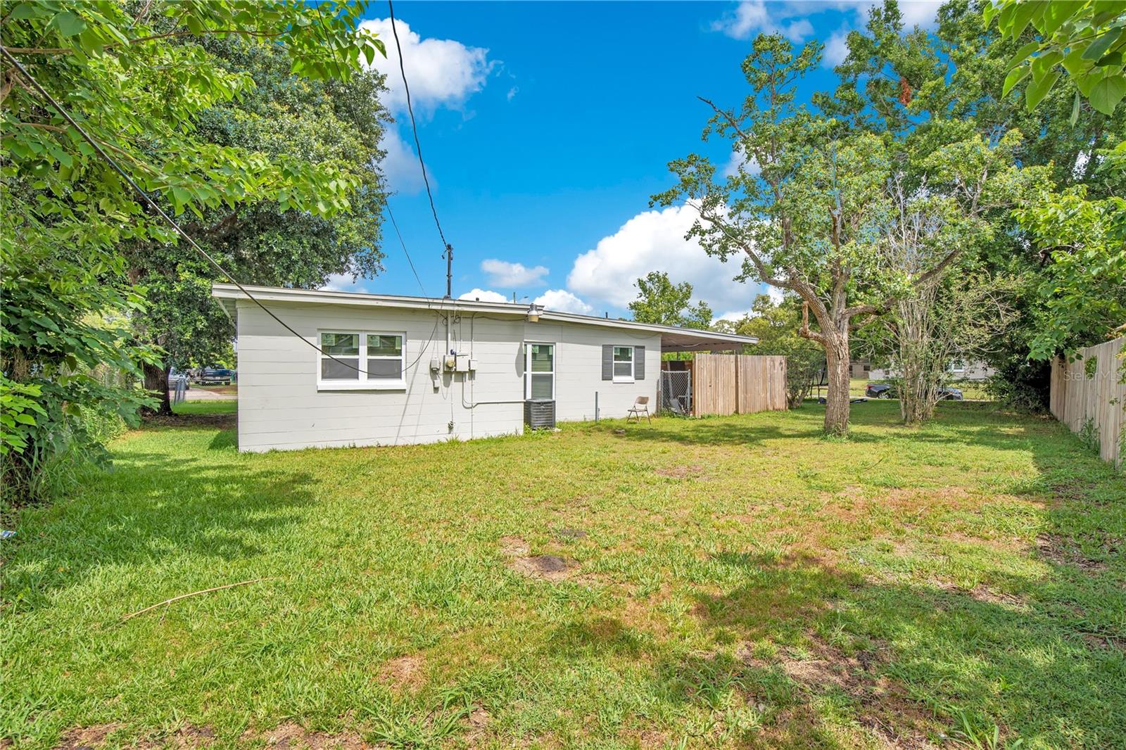 LAKE LAWNE SHORES ADD 01 - Residential
