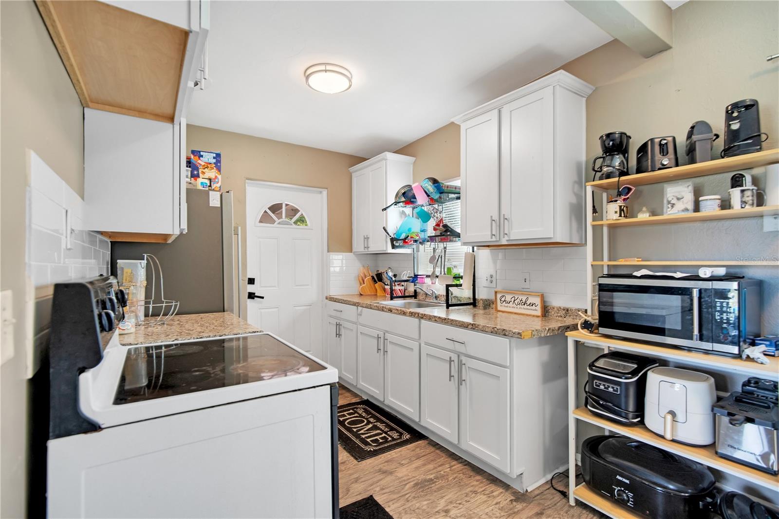 LAKE LAWNE SHORES ADD 01 - Residential