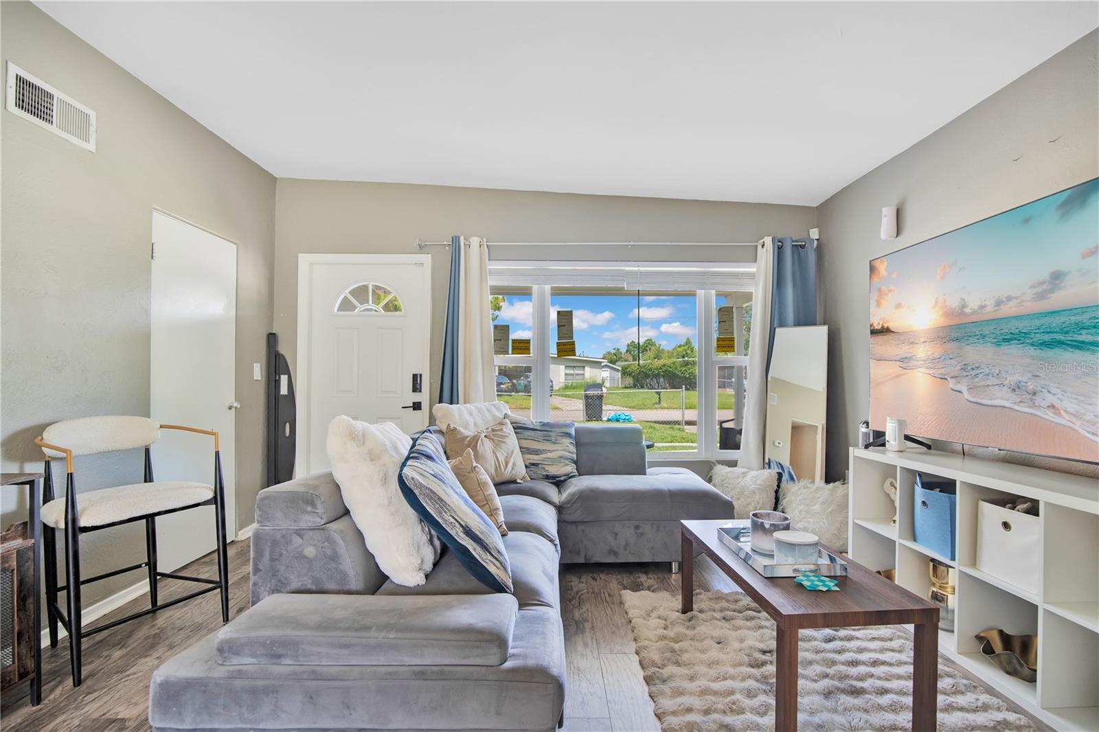 LAKE LAWNE SHORES ADD 01 - Residential