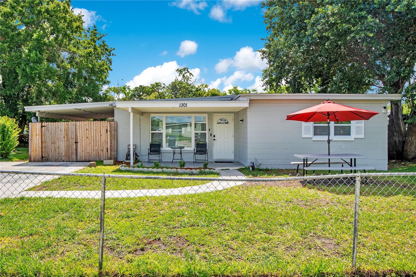LAKE LAWNE SHORES ADD 01 - Residential
