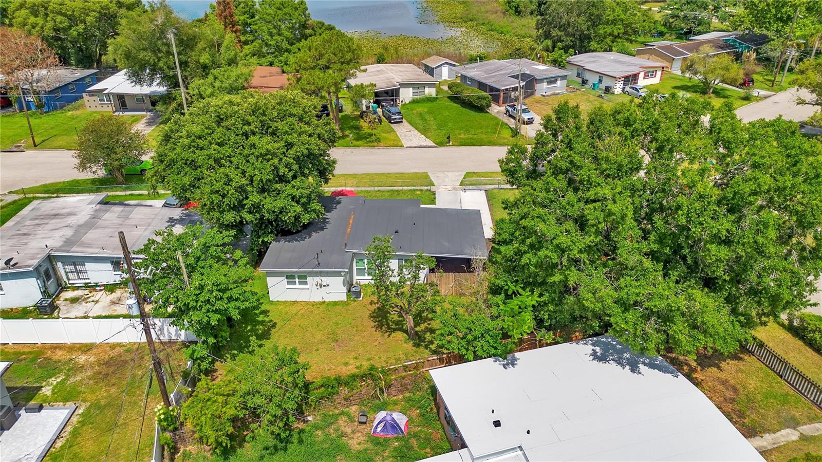 LAKE LAWNE SHORES ADD 01 - Residential