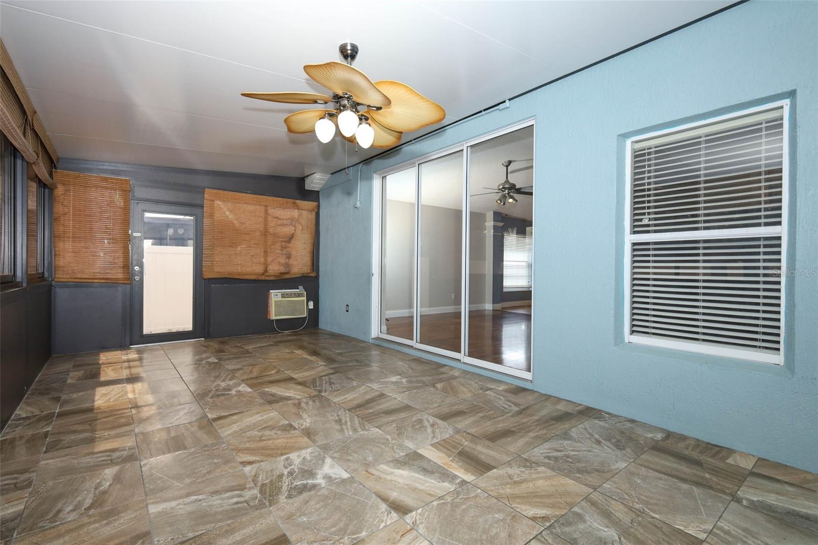 OAKHURST RESERVE UNIT ONE - Residential