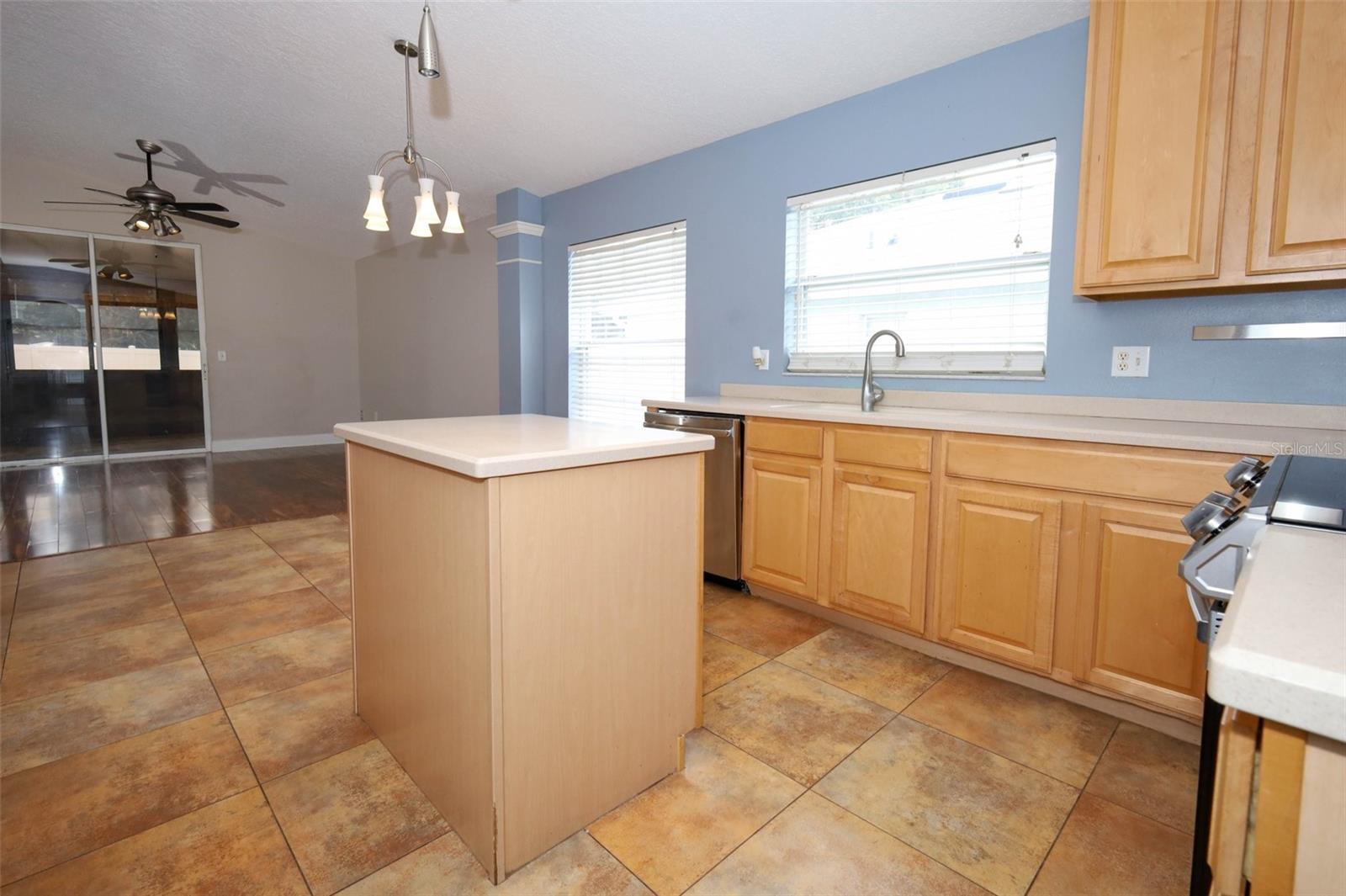 OAKHURST RESERVE UNIT ONE - Residential