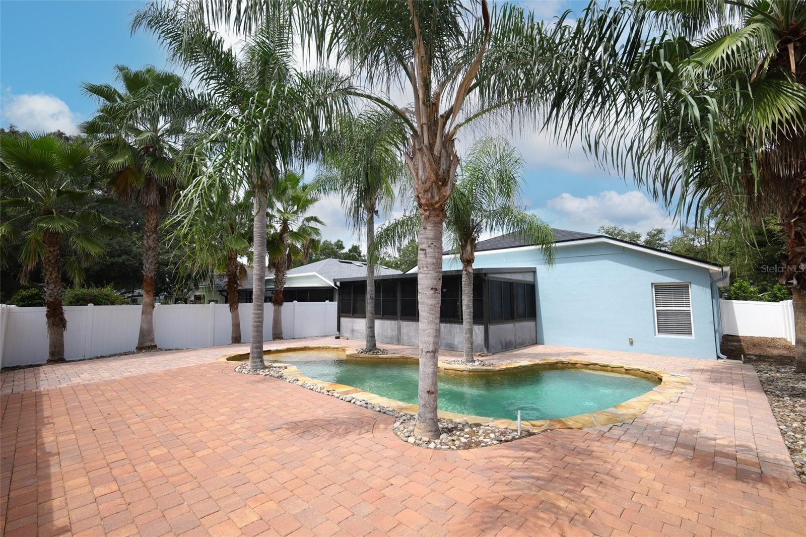 OAKHURST RESERVE UNIT ONE - Residential