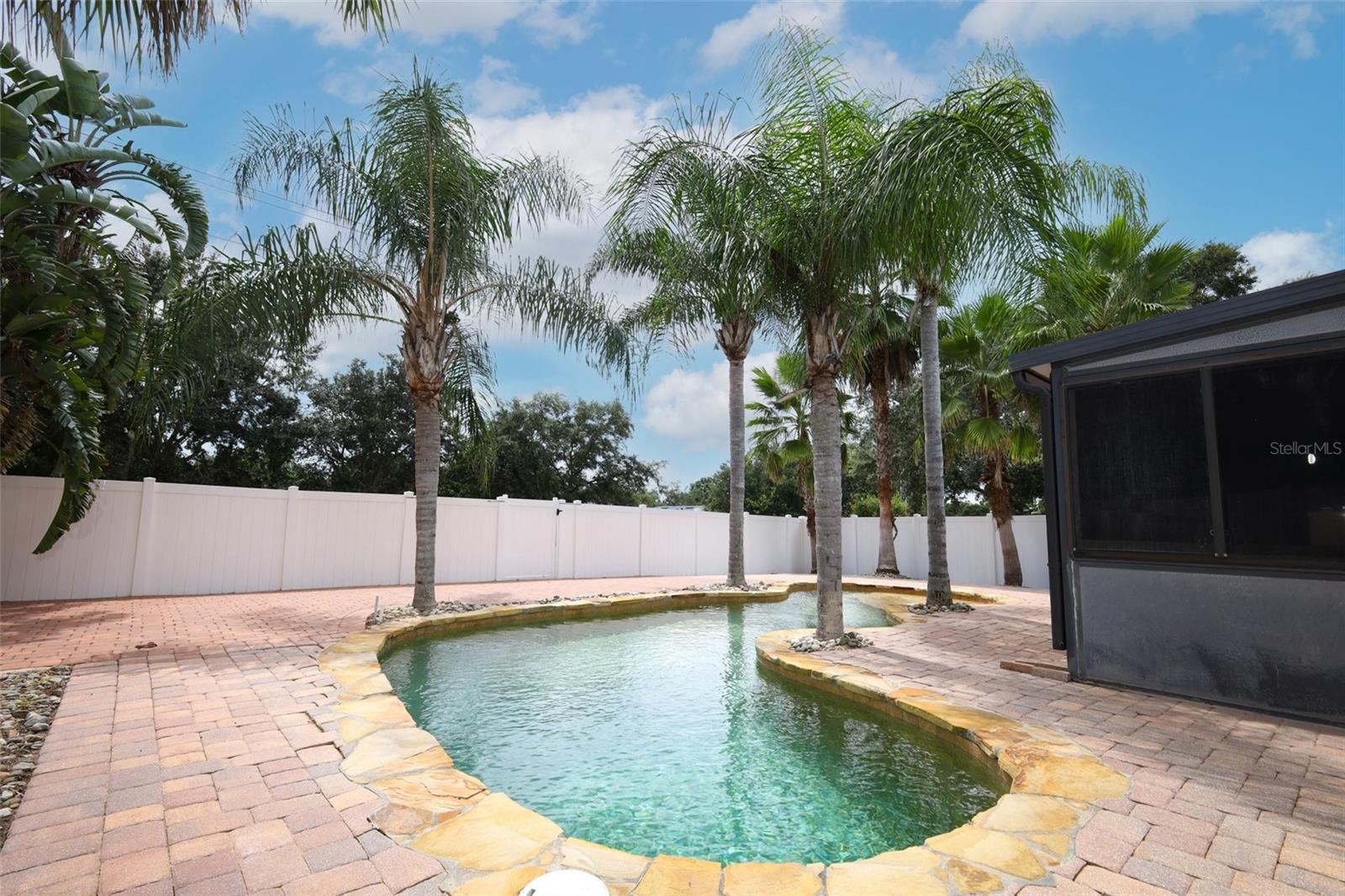 OAKHURST RESERVE UNIT ONE - Residential