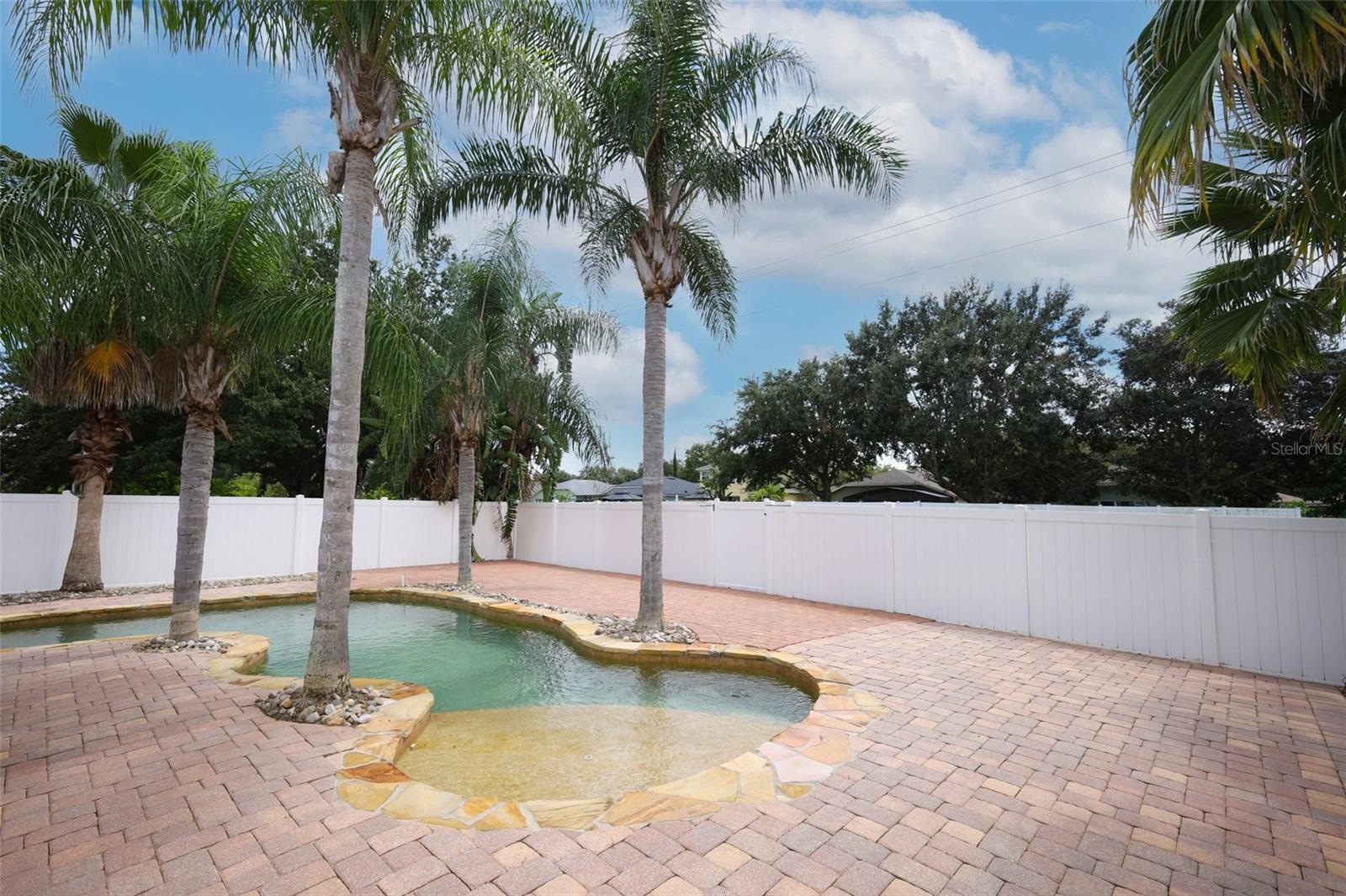 OAKHURST RESERVE UNIT ONE - Residential