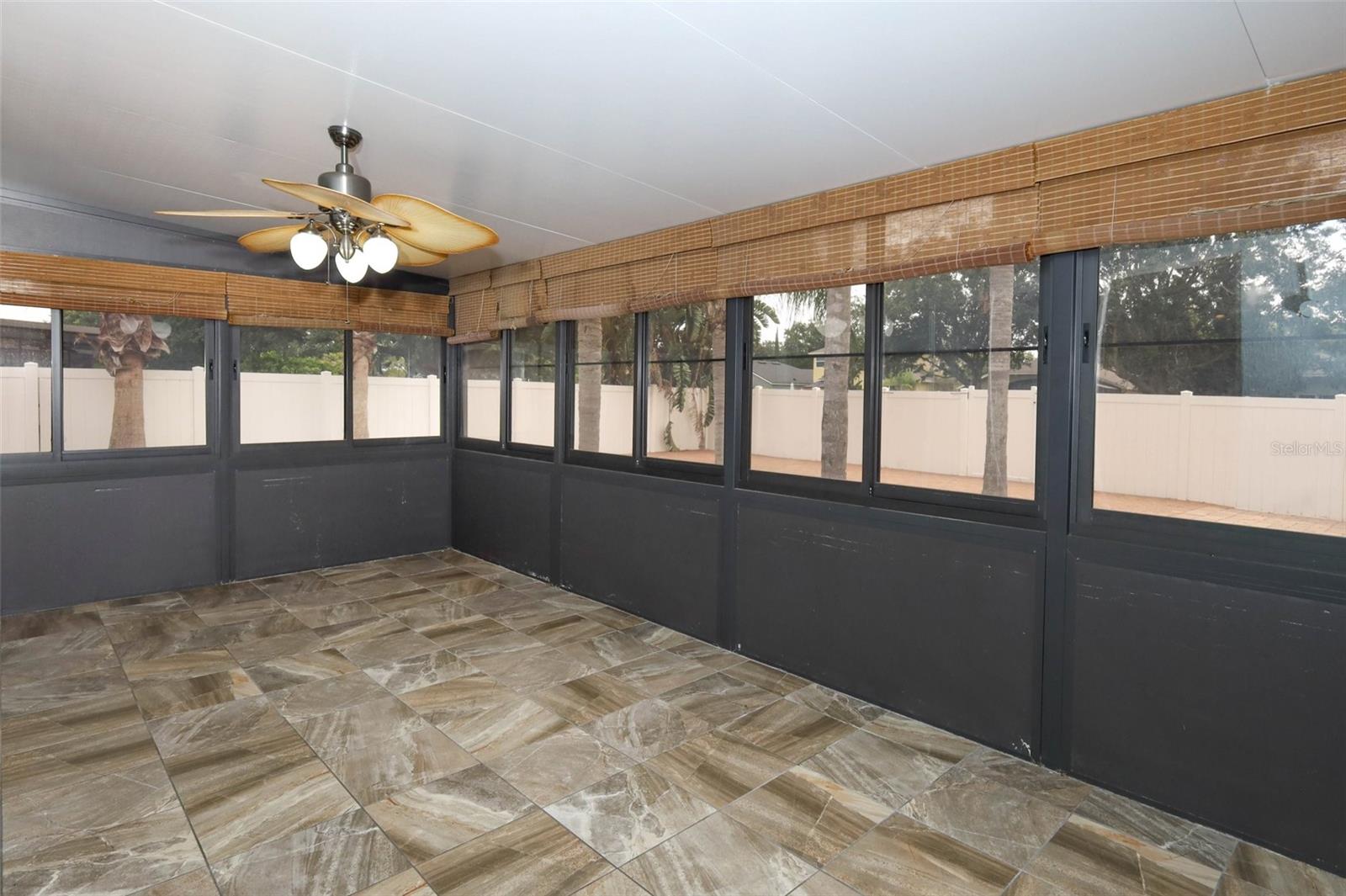 OAKHURST RESERVE UNIT ONE - Residential