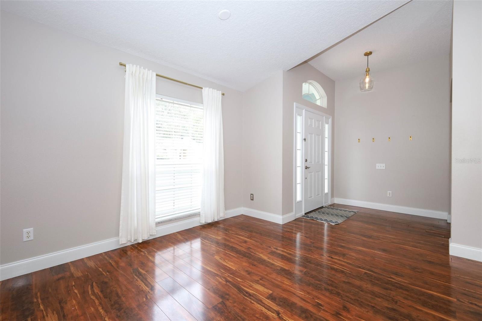 OAKHURST RESERVE UNIT ONE - Residential