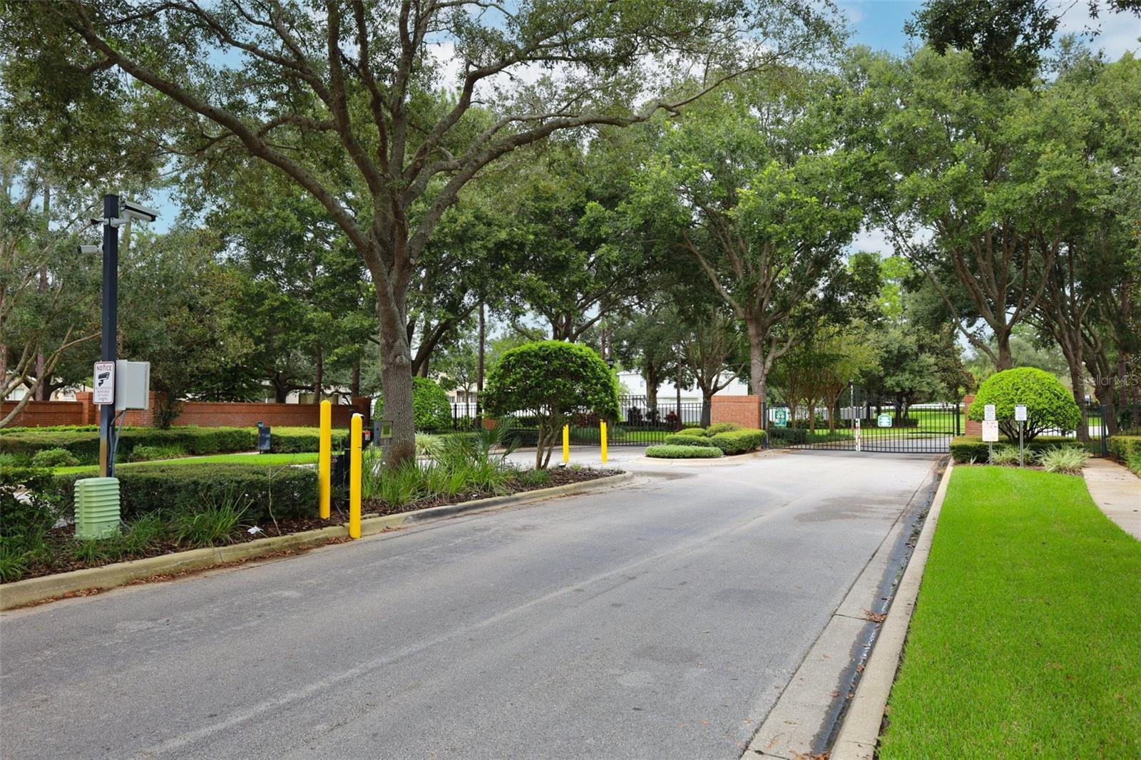 OAKHURST RESERVE UNIT ONE - Residential