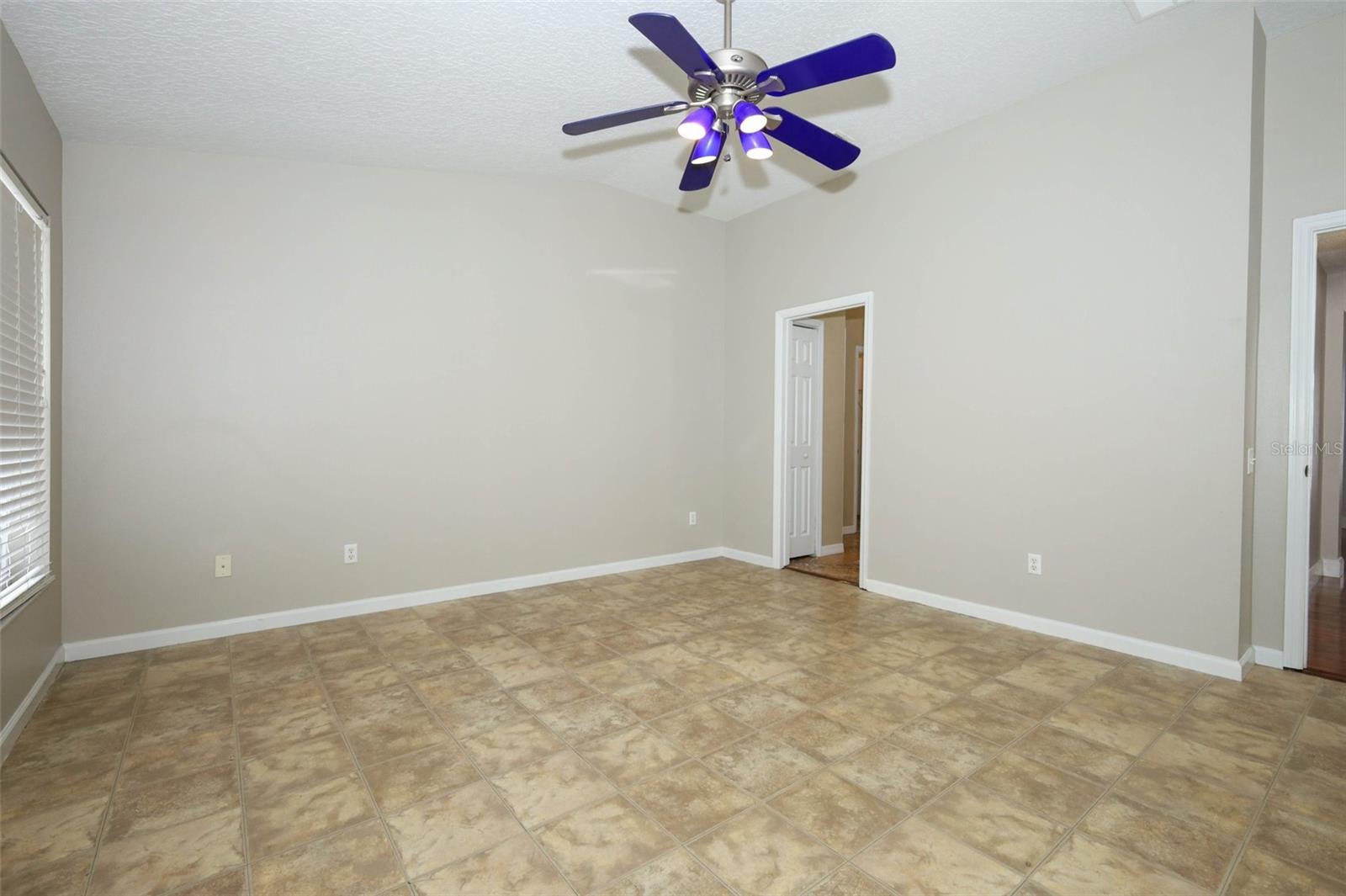 OAKHURST RESERVE UNIT ONE - Residential