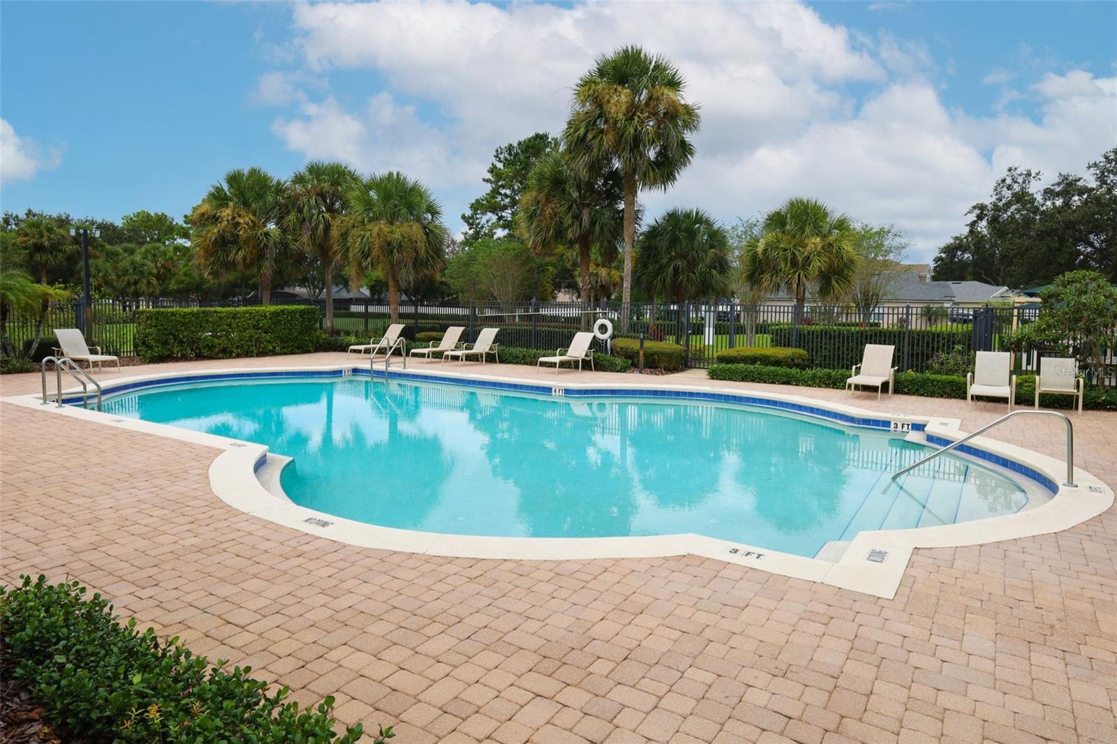 OAKHURST RESERVE UNIT ONE - Residential